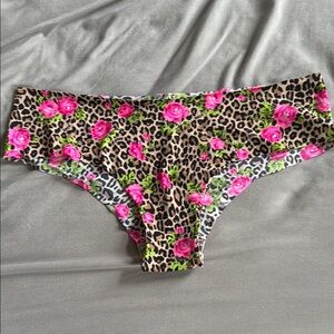 NWOT Victoria’s Secret pink Leopard Print Floral hip huggers size large